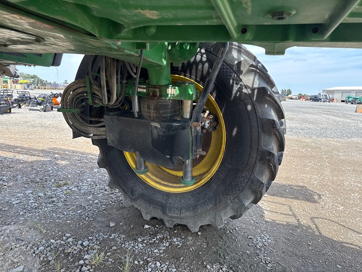 2018-john-deere-r4038-image-58