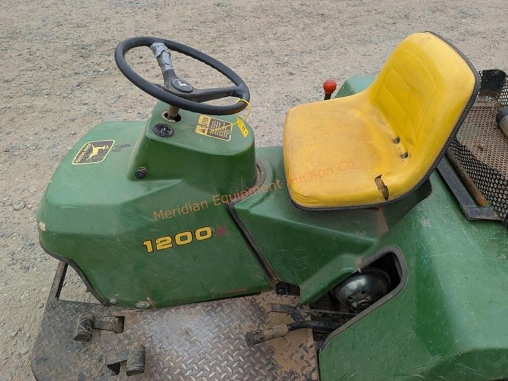 john-deere-1200-image-15