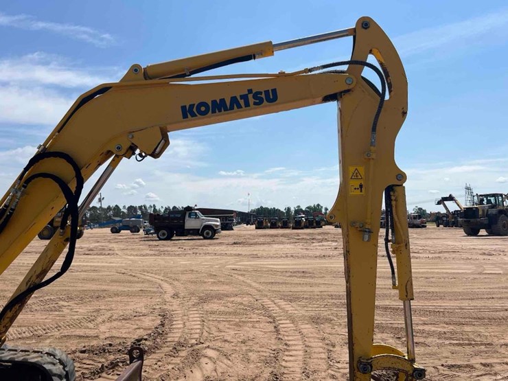 2015-komatsu-pc35-image-27