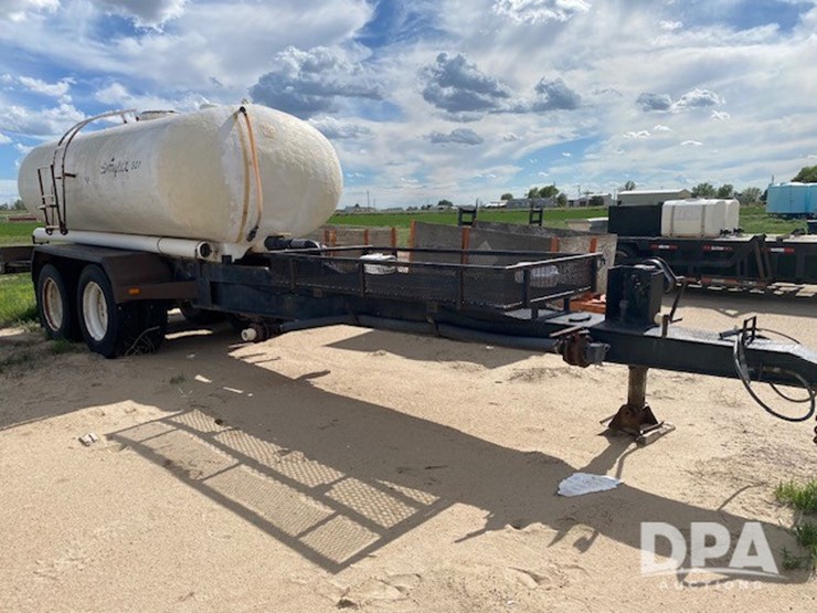 fiberglass-liquid-pup-trailer-(dr12177)-image-1