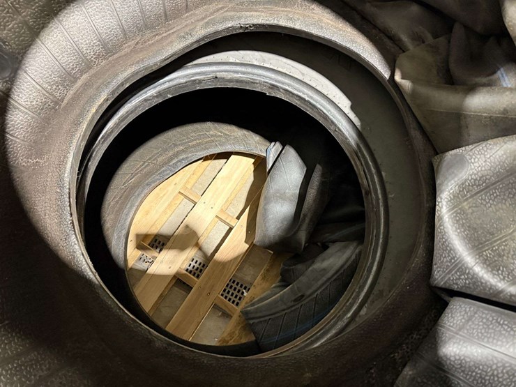(2)-used-28l-26-goodyear-tires,-came-off-a-2010-jd-9770-combine,-hold-air,-buying-all-for-one-money-image-10