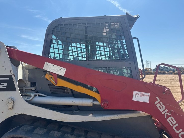 2022-takeuchi-tl12r2-image-20