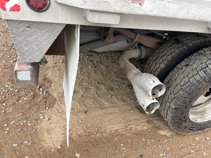 2011-ford-f350-image-8