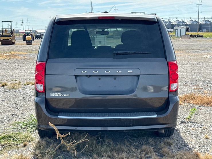 2015-dodge-grand-caravan-image-5