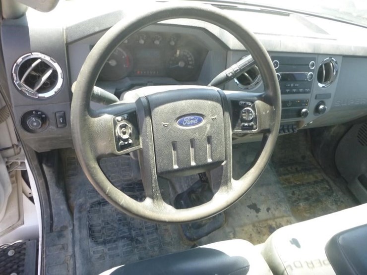 2017-ford-f650-image-14