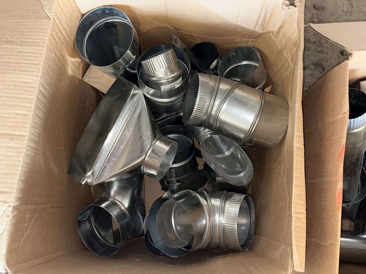 (2)-boxes-of-floor-vent-parts-and-piping ,-buying-all-for-one-money-image-4