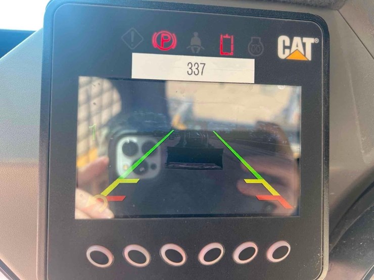 2023-caterpillar-279d3-image-34
