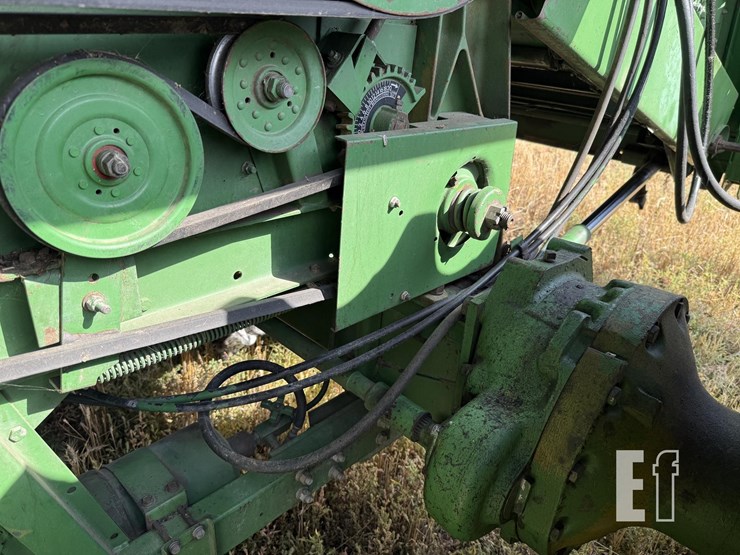 1983-john-deere-8820-image-31