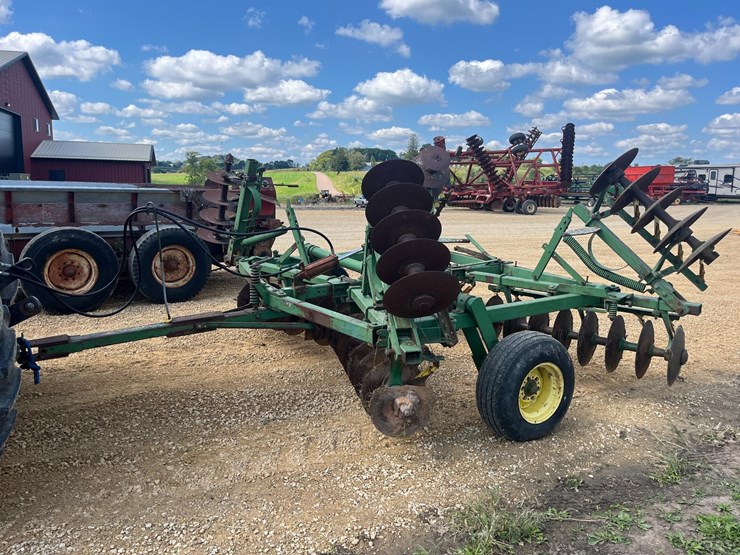 john-deere-bwf-image-1
