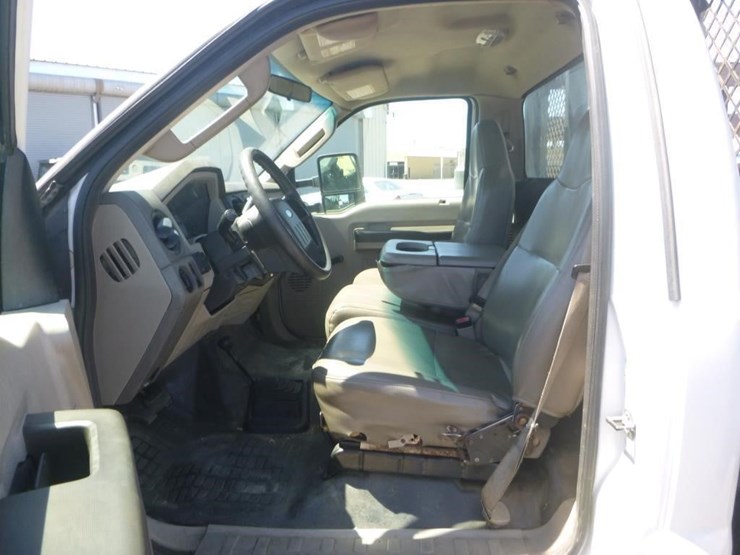 2008-ford-f550-image-12