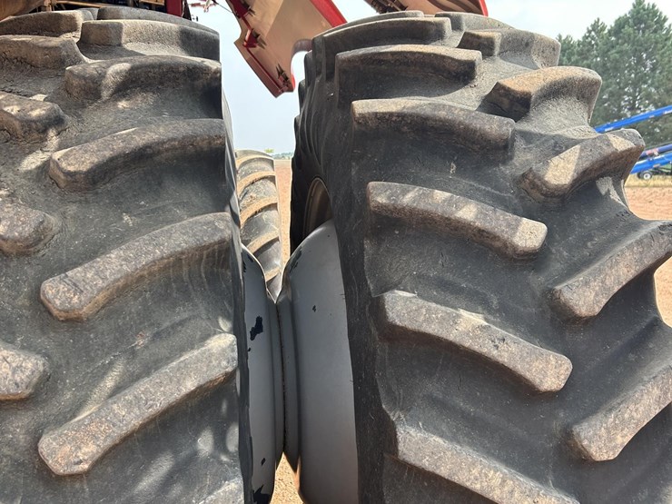 2015-case-ih-8240-image-66