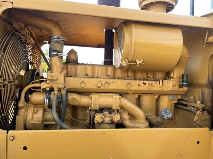 #2026-•-cat-no.12-road-grader-image-15