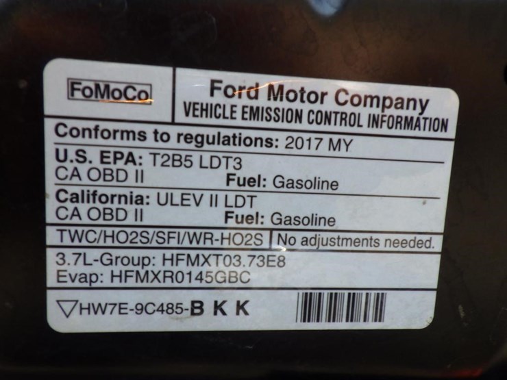 2017-ford-explorer-image-12