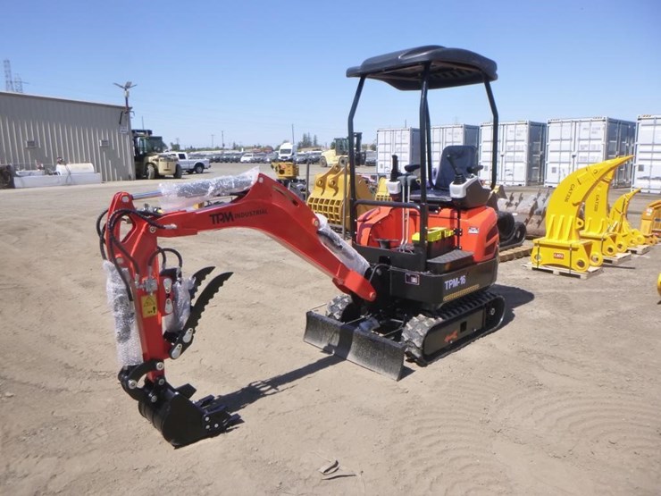 2025-tpm-16-hydraulic-excavator-image-1