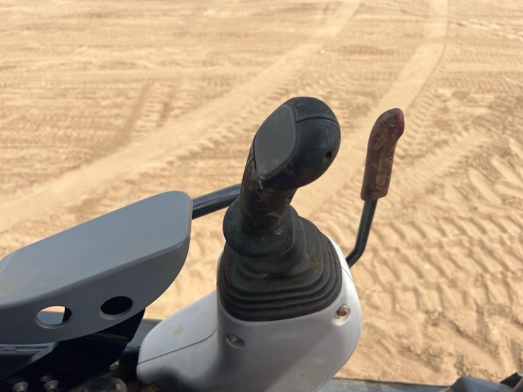 2018-deere-50g-image-33
