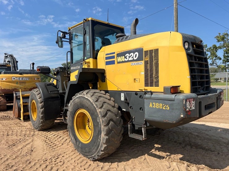 2019-komatsu-wa320-8-image-2