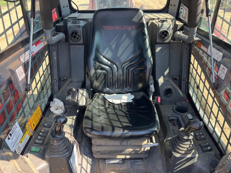 2018-takeuchi-tl10v2-image-26