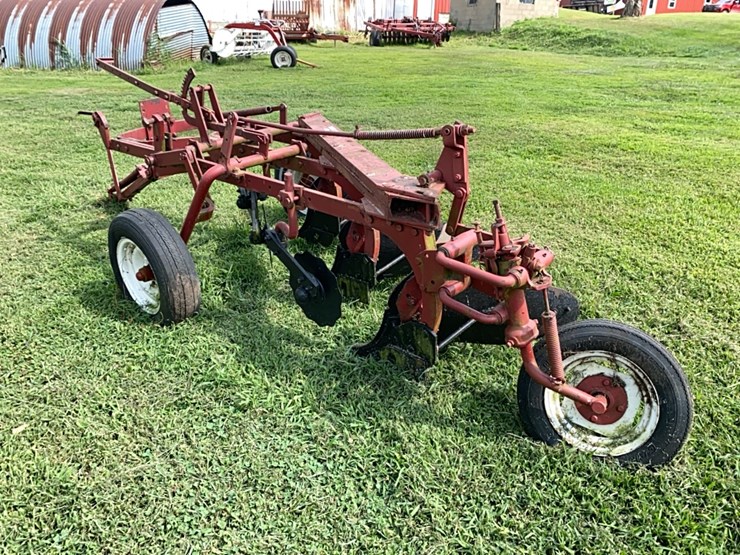 ih-plow-image-2