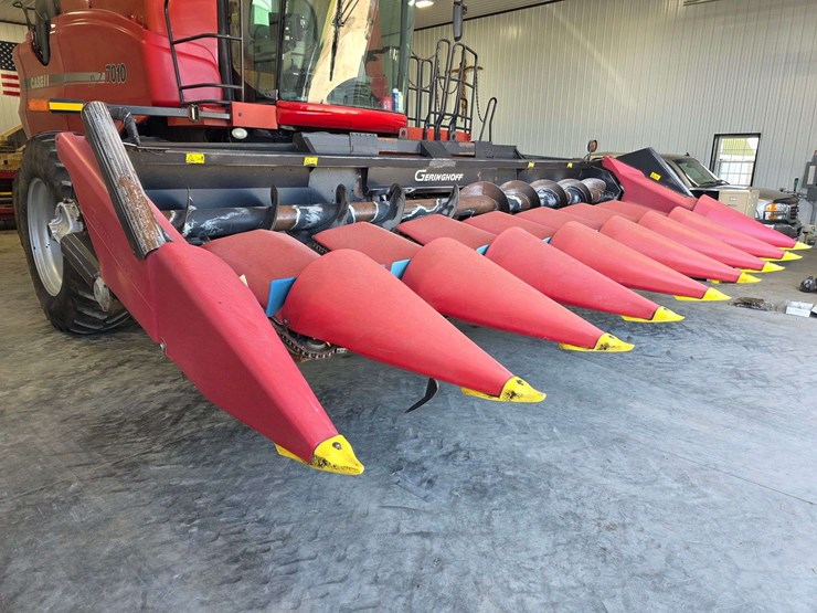 2001-geringhoff-rota-disc-8-row-30”-chopping-corn-head,-red-poly-snouts,-headsite,-flagship-hookup,-image-2