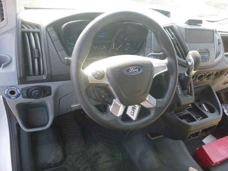 2018-ford-e350-image-11