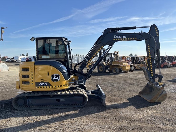 2023-deere-60g-image-7