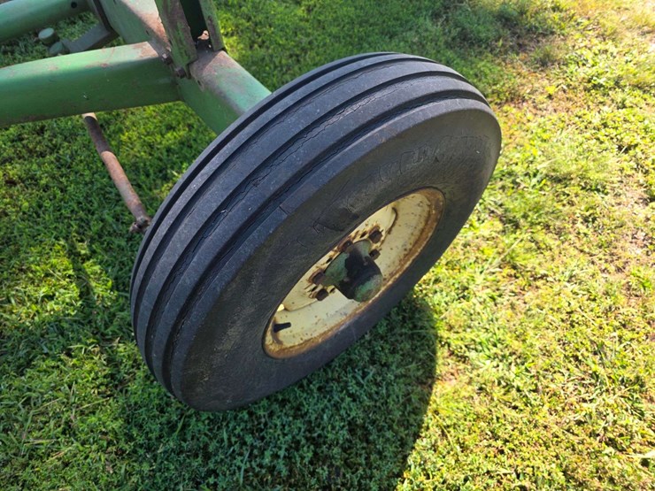 john-deere-1065-image-15