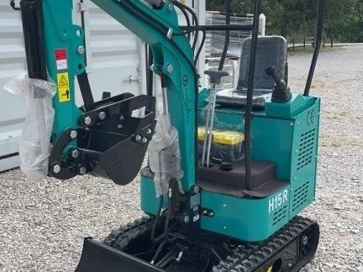 2025-cfg-h15r-mini-excavator-image-2