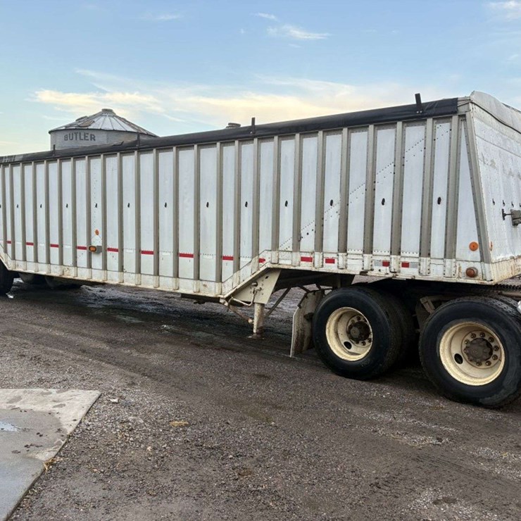 1979 CornHusker 800 40’ Hopper Trailer, 66” Sides, 96” Wide, Tandem Axle, 11R24.5 on Steel Budd Rims