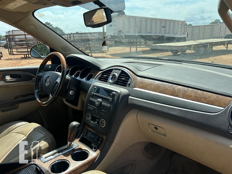 2011-buick-enclave-image-14