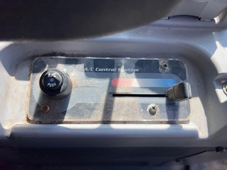kubota-svl97-2-image-31