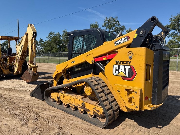 2023-caterpillar-299d3-image-8