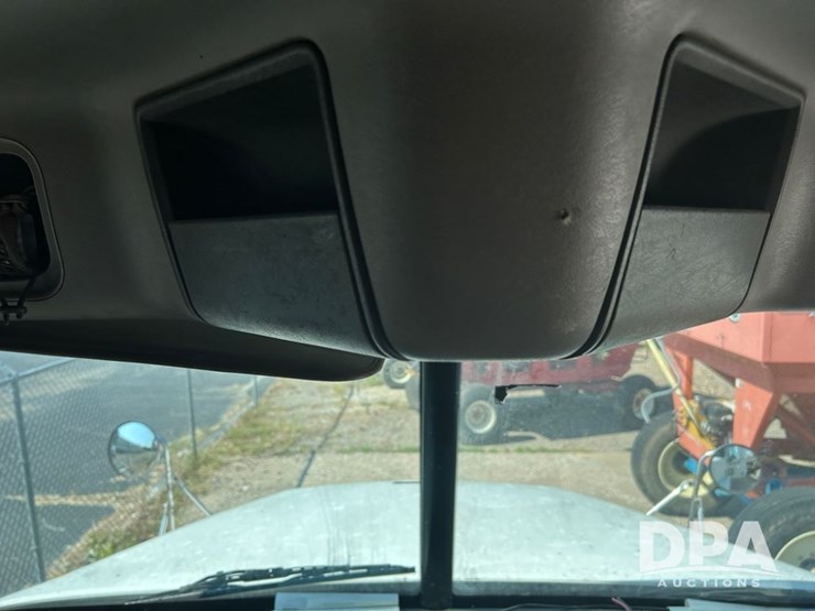 2001-freightliner-dry-tender-truck-(cp0656,-unit-28070)-image-39