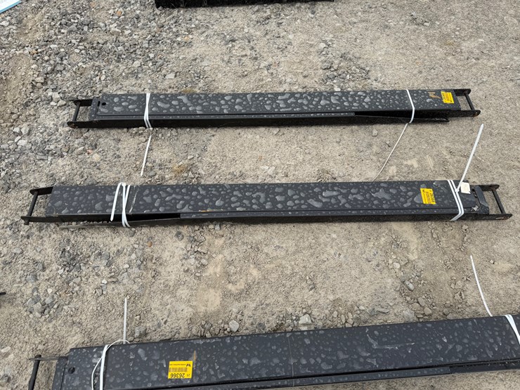 #2000-•-#26368-•-unused-giyi-7'-forklift-extension-forks-image-5
