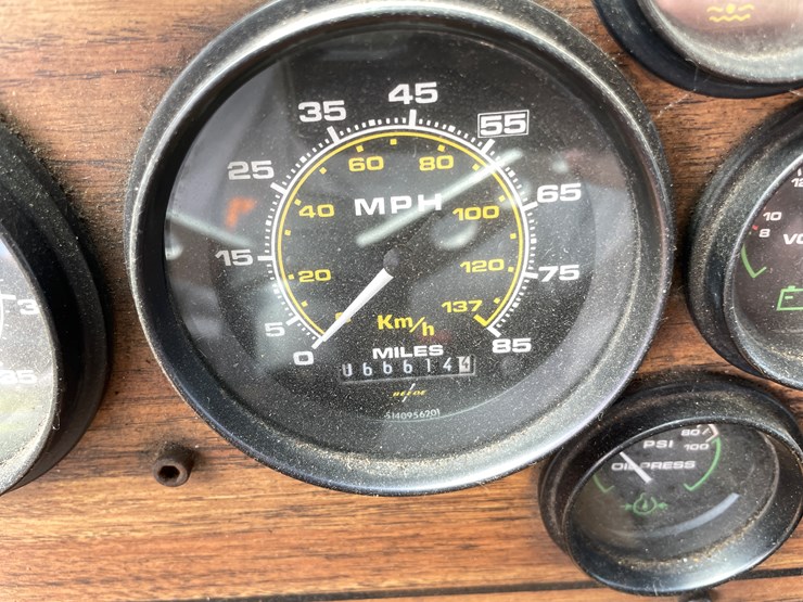 #2011-•-1985-mack-ts100-fire-truck-(has-mn-title)-image-47