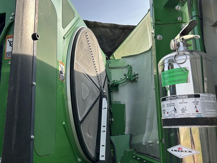 2021-john-deere-s790-image-104