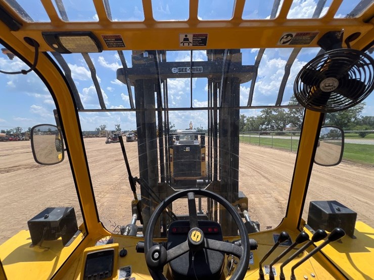 sellick-s80t4e-4ps-rough-terrain-forklift-image-30