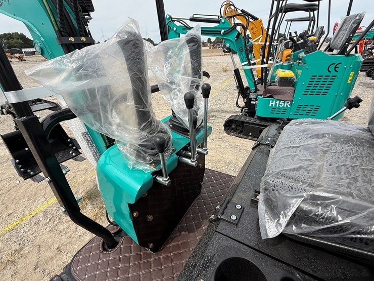 #220-•-#26495-•-unused-cfg-qh12rqh12r-mini-excavator-qh12r202507030543-image-27