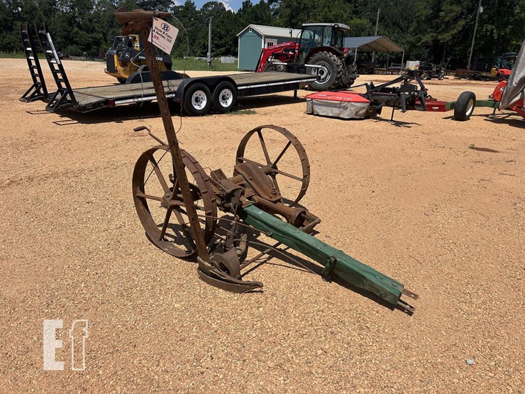 horse-drawn-sickle-bar-mower-image-1