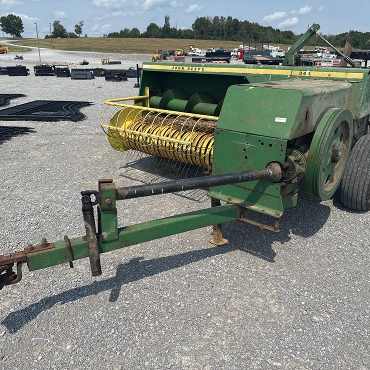 JOHN DEERE 346