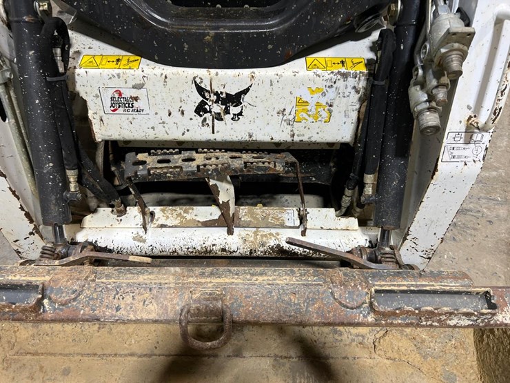 2022-bobcat-t450-image-10