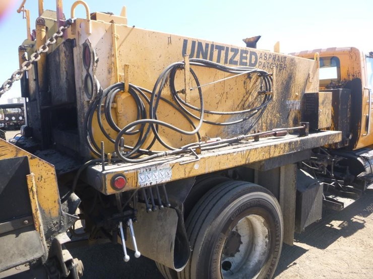 2006-international-durastar-4300-image-14