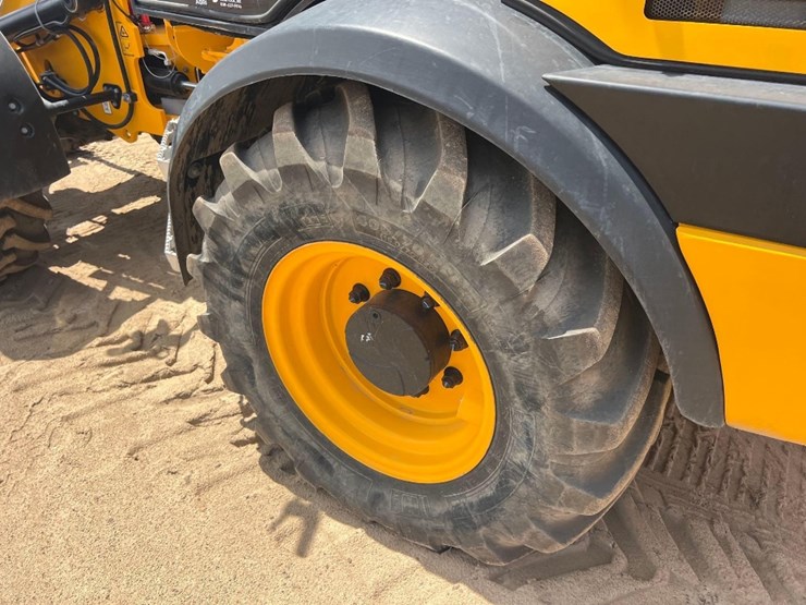 jcb-409-image-23