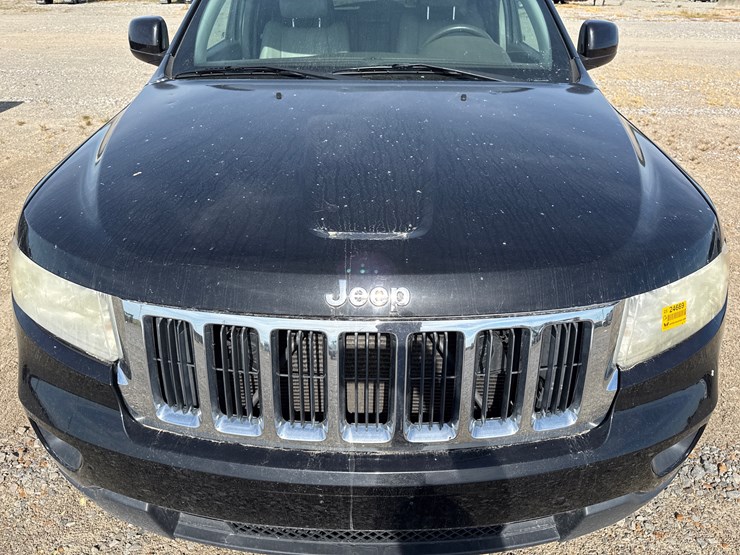 2013-jeep-grand-cherokee-image-12