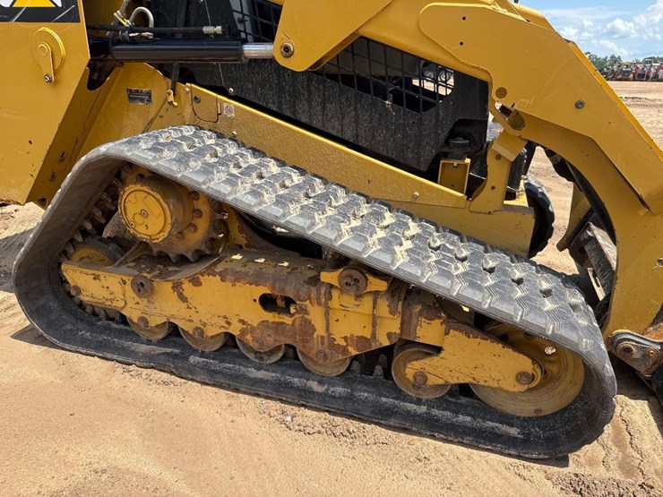 2018-caterpillar-279d-image-12