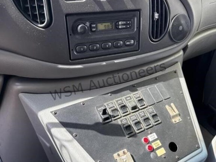 2006-ford-e450-image-25