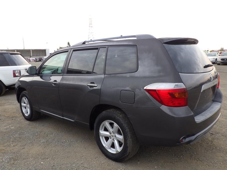 2010-toyota-highlander-image-4