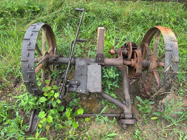 massey-harris-no.-33-sickle-mower-image-9