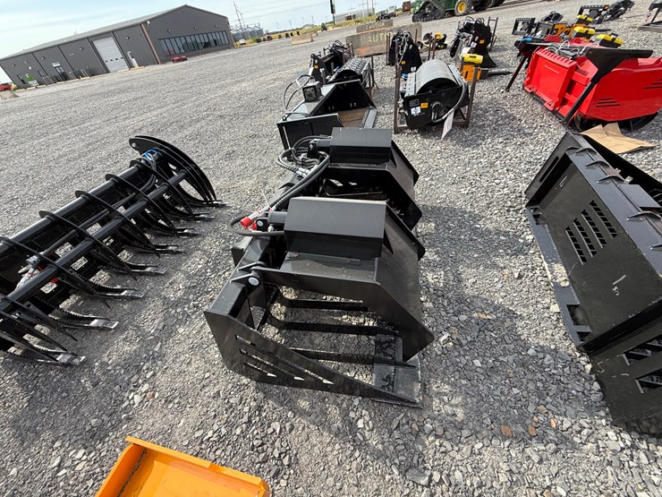 #2000-•-#26340-•-unused-giyi-72"-skid-steer-wood-grabber-cxlkzmq250720-image-10