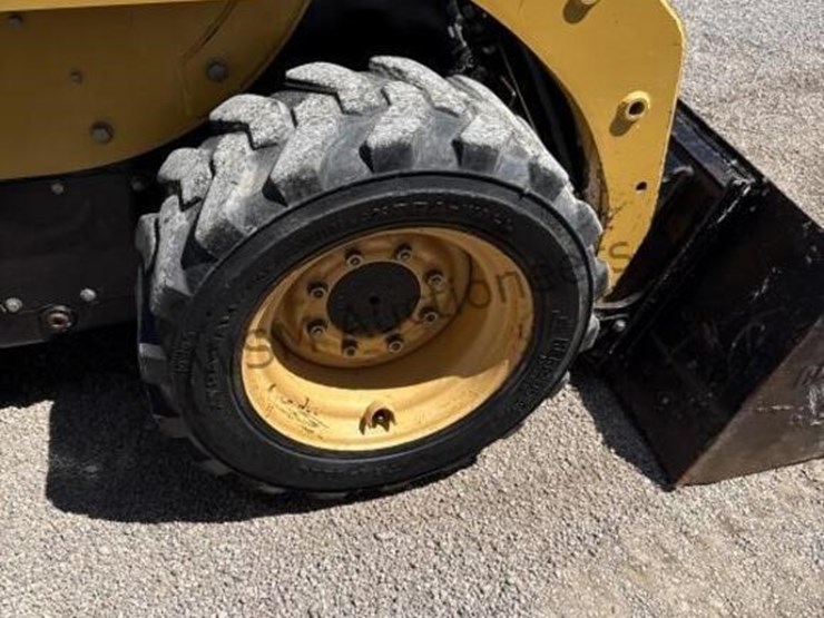 caterpillar-216b-image-14