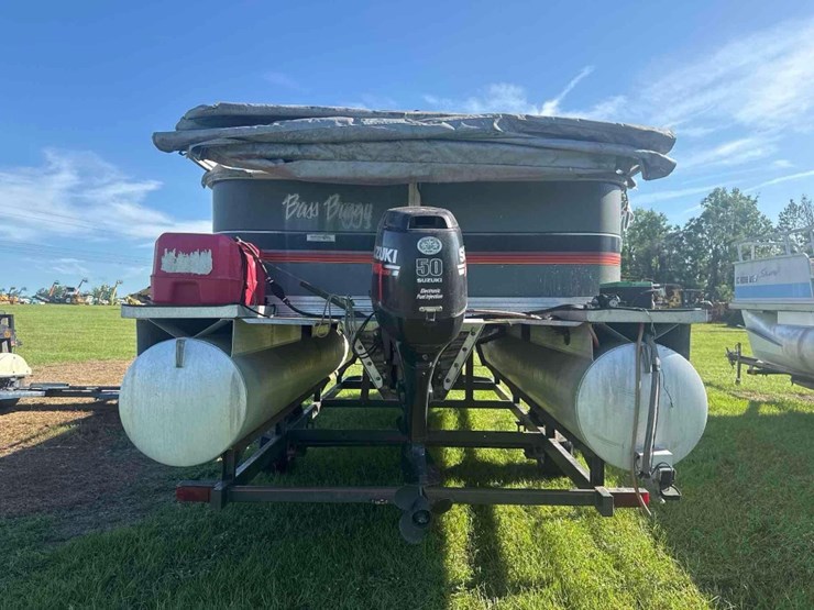 1988-basstracker-20'-pontoon-boat-image-4